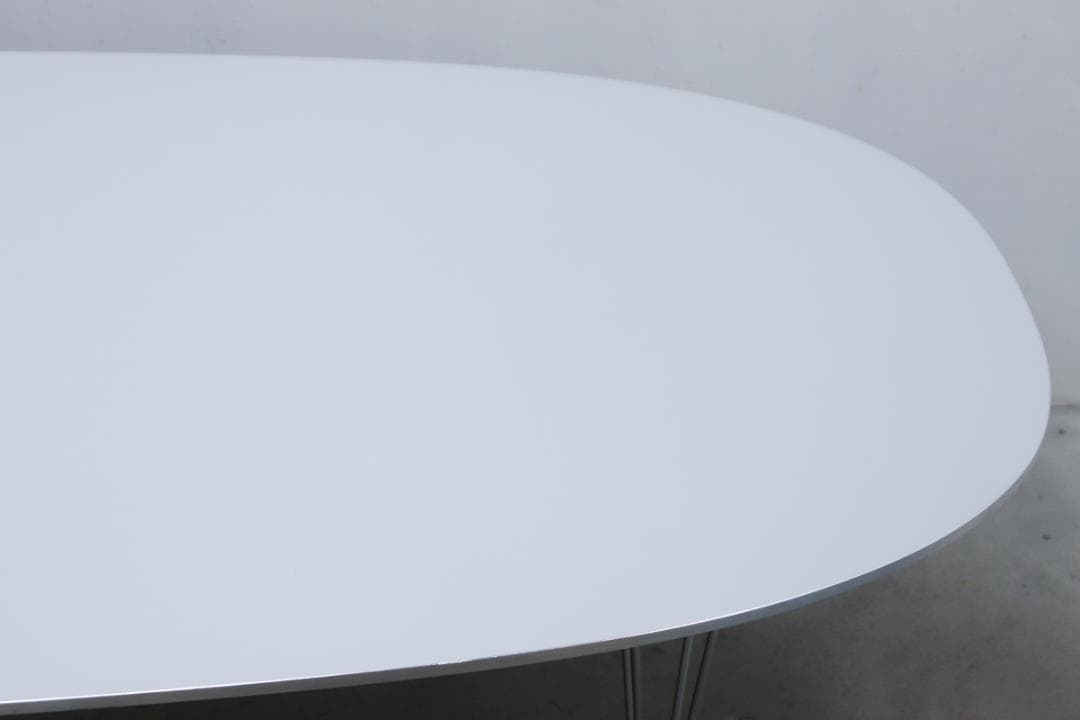 フリッツハンセン W2400 Bテーブル グレー スーパー楕円 北欧 デンマーク