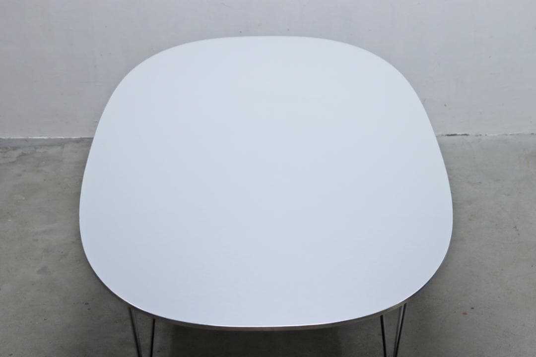 フリッツハンセン W2400 Bテーブル グレー スーパー楕円 北欧 デンマーク