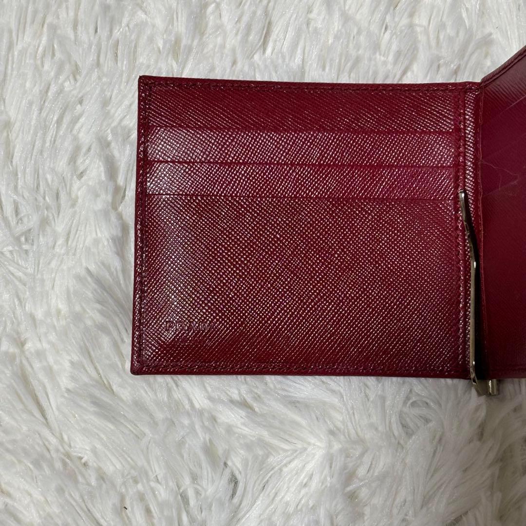 未使用⭐️プラダ　2M1077 サフィアーノ　マネークリップ　ロゴ金具　ルビーノ