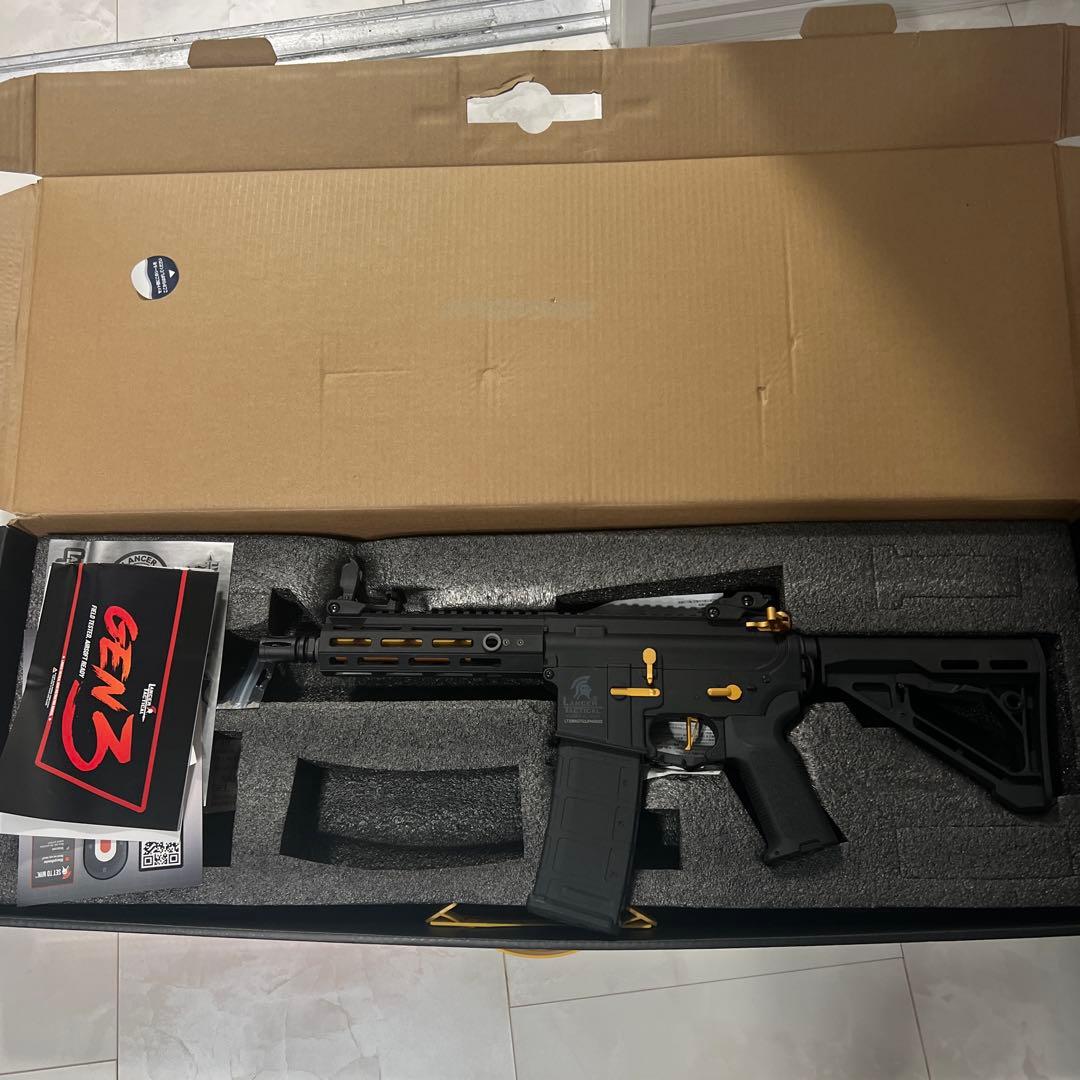 ランサータクティカル GEN3 電動ガン 充電式バッテリー付き