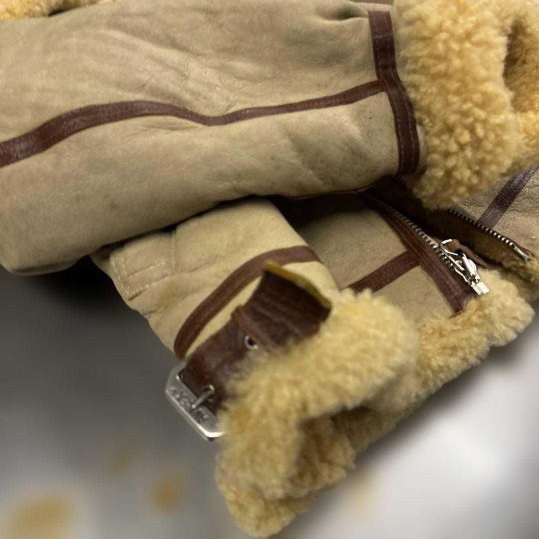 USA製AVIREX B-3レアカラーエクル