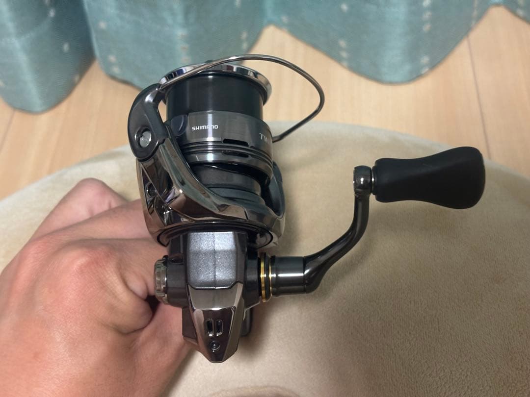 co　シマノ　２４ツインパワー Ｃ２０００Ｓ　ＳＨＩＭＡＮＯ