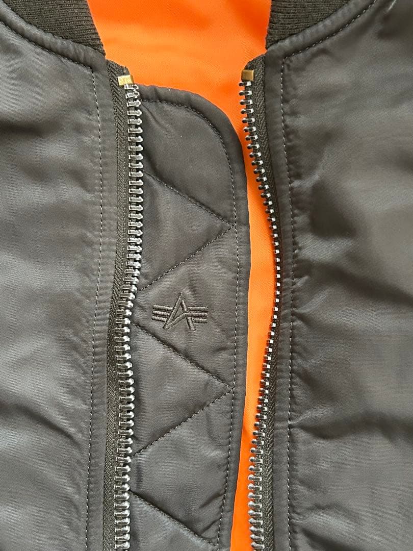 ALPHA INDUSTRIES MA-1 タイト 20004 RP.GRAY