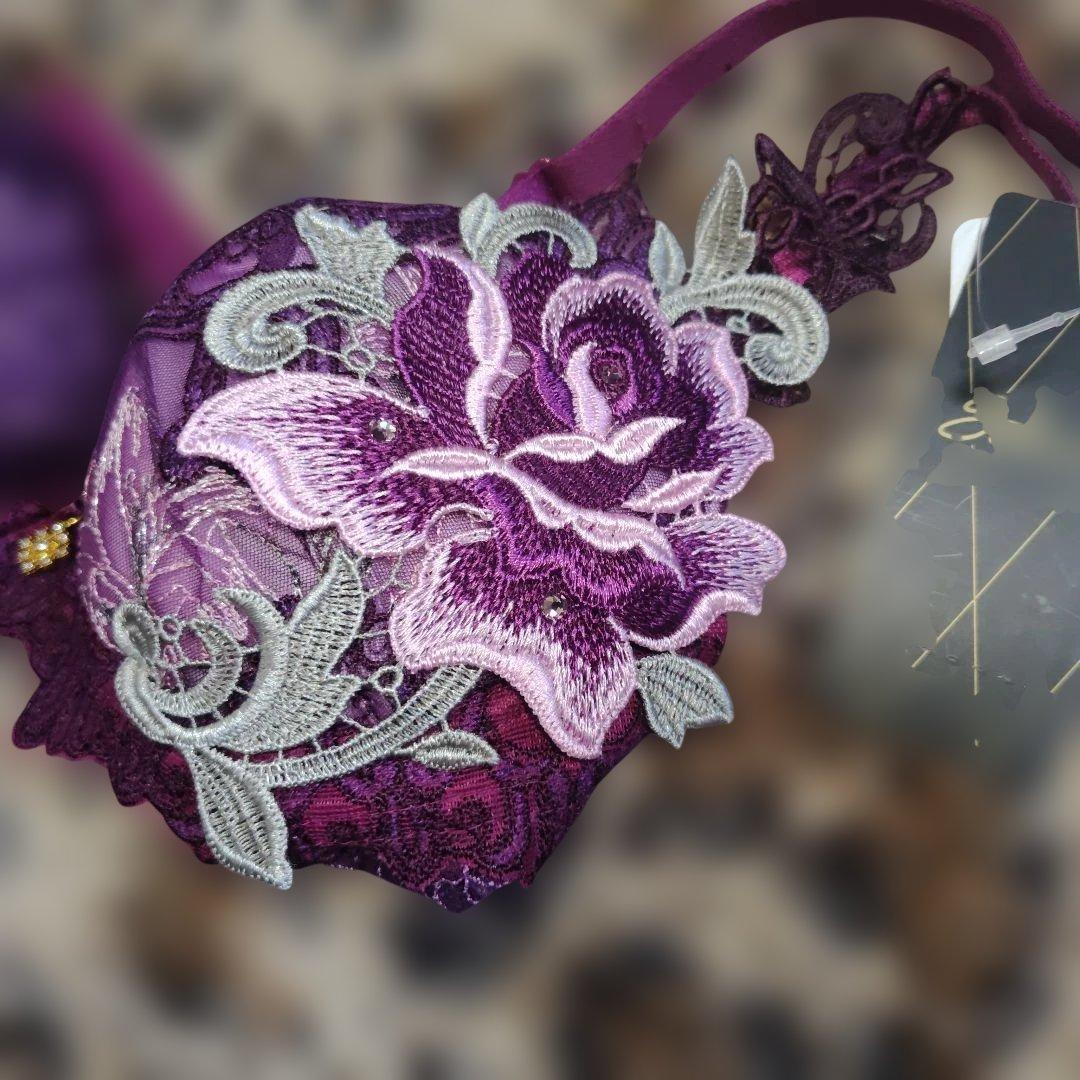 サルート　C65花柄刺繍ブラジャーショーツセット 紫系