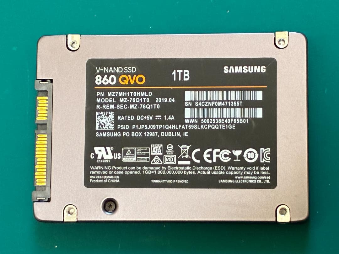 Samsung 860 QVO 1TB SATA 2.5 内蔵 SSD 使用少⑭