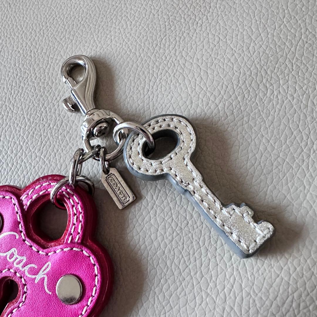 COACH コーチ ハート レザー チャーム / キーホルダー＆バッグチャーム