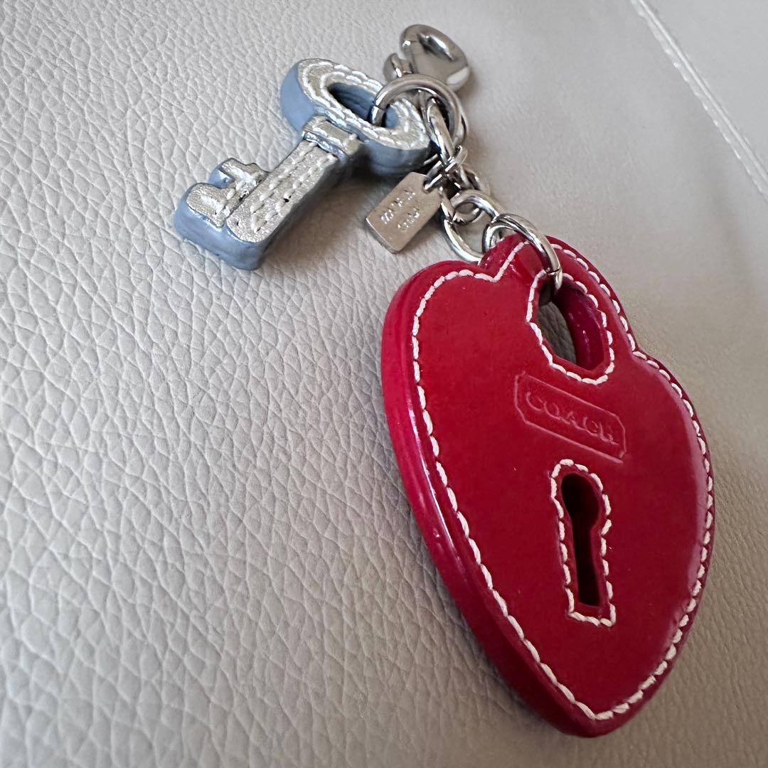 COACH コーチ ハート レザー チャーム / キーホルダー＆バッグチャーム
