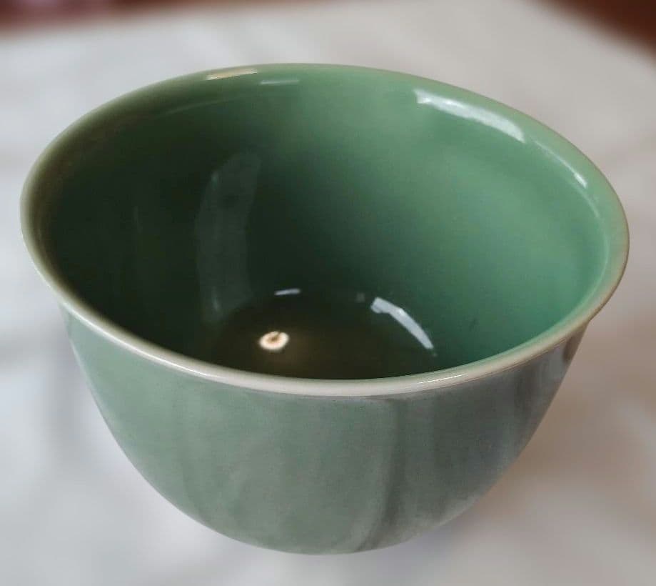 【新品未使用】オリーブ色の和食器