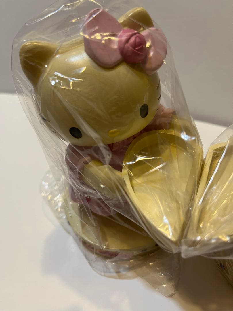 キティ⭐︎ダニエルアクセサリートレイ陶器