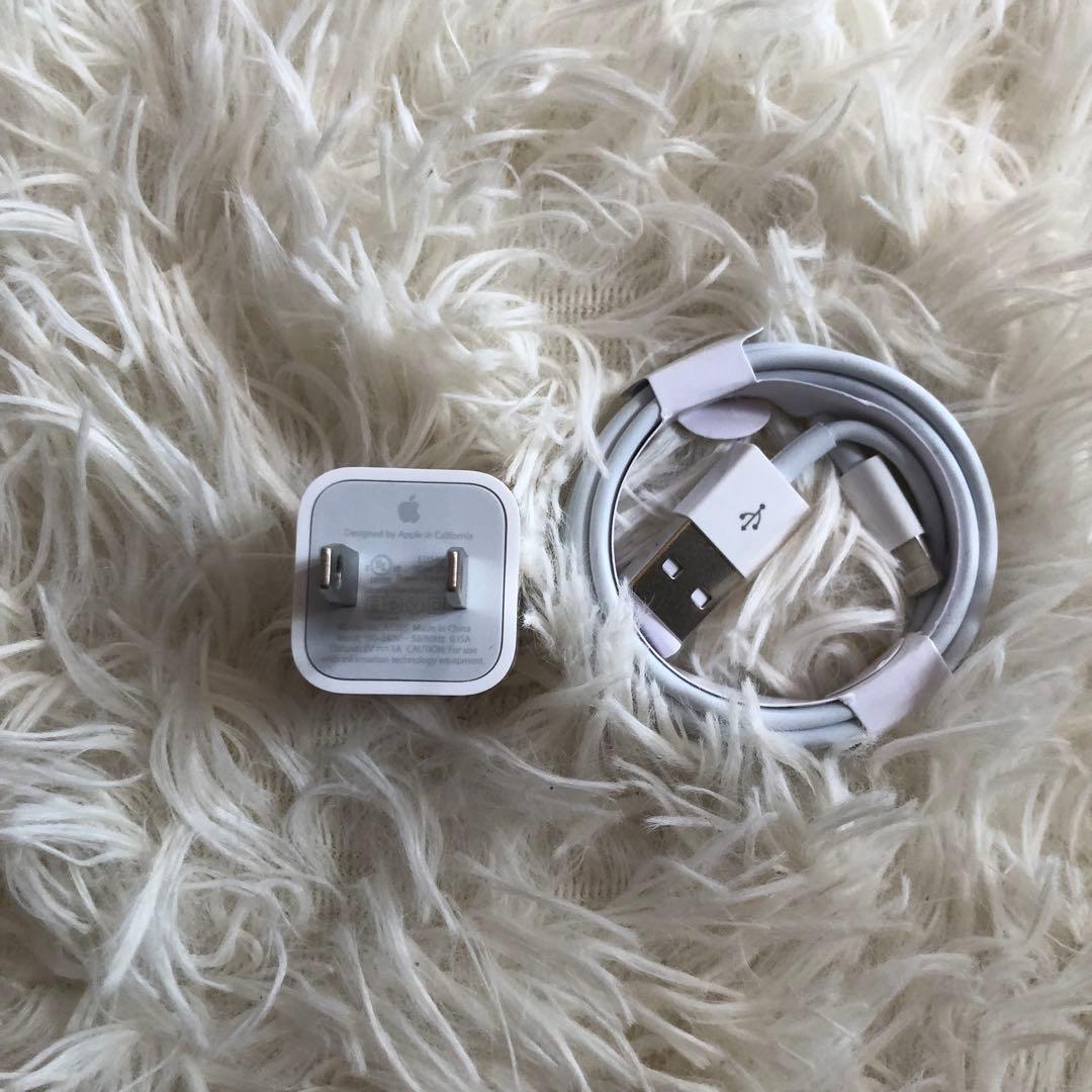 【即購入OK】iPad 第9世代 セルラーモデル【極美品】 #18 【付属品】