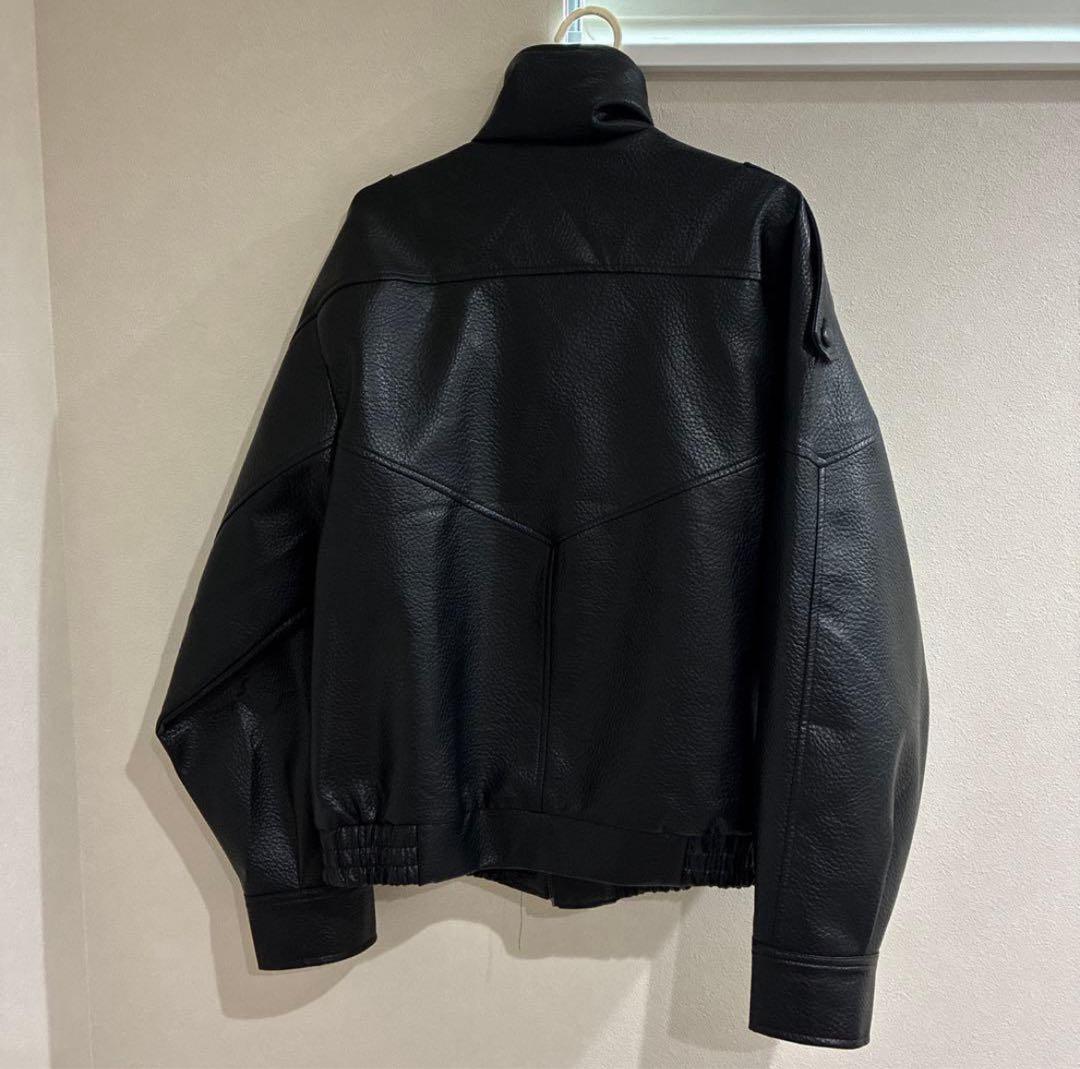ブラックレザーショートジャケット zara