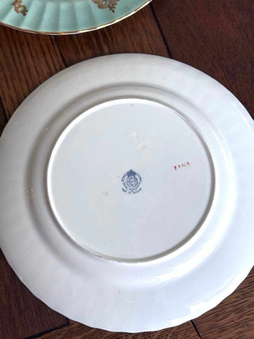 ロイヤルウースターのフルーツ柄のデザートプレート by タウンゼント