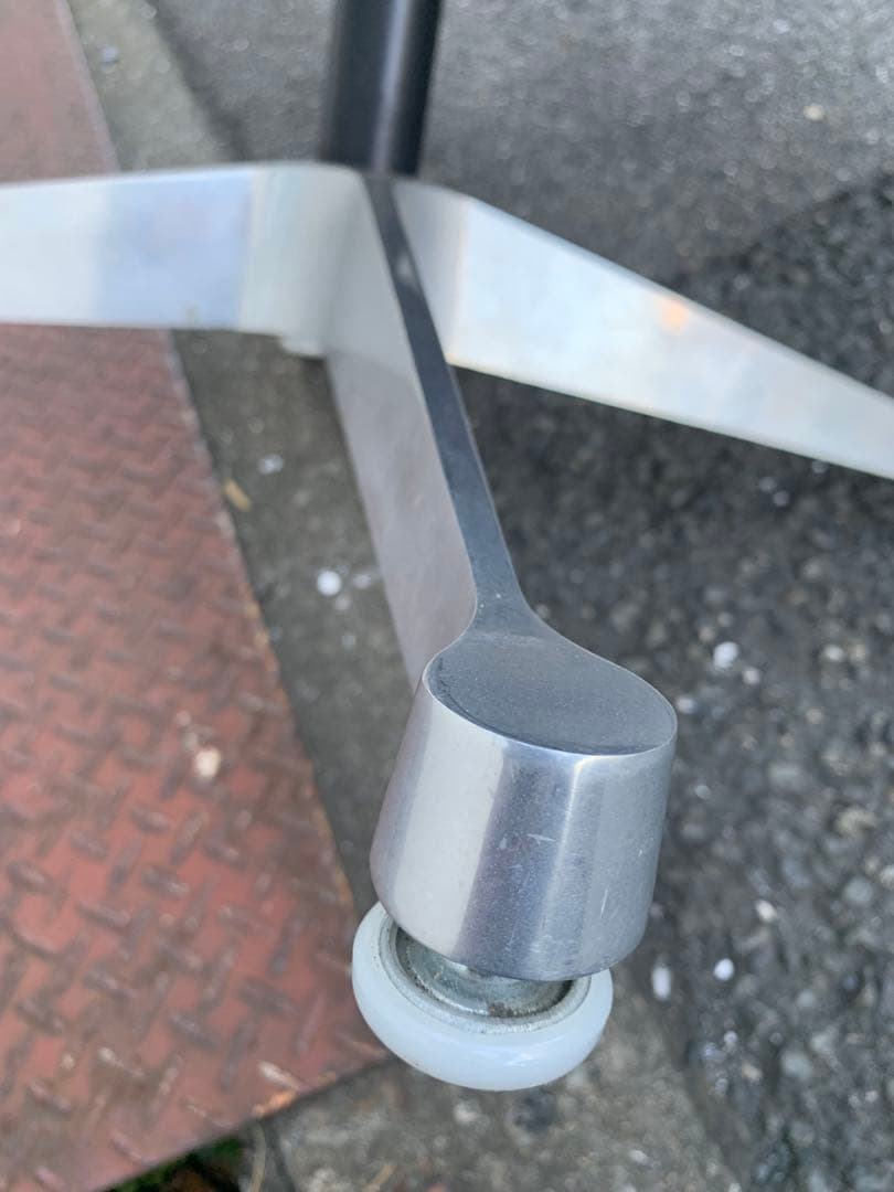 ハーマンミラー　Herman Miller テーブル　コントラクトベーステーブル