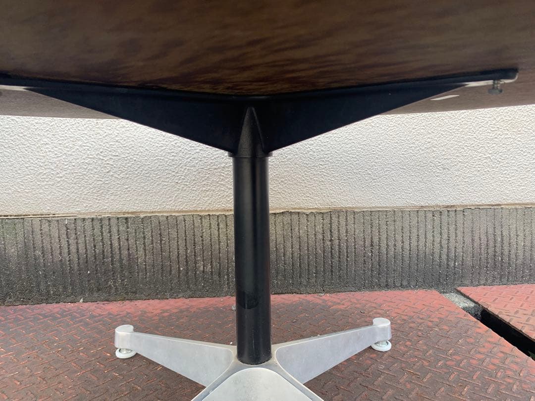 ハーマンミラー　Herman Miller テーブル　コントラクトベーステーブル