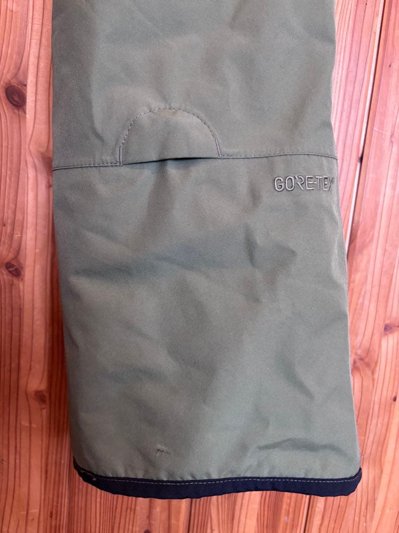 BURTON GORE-TEX オリーブグリーン スノーボードウェア