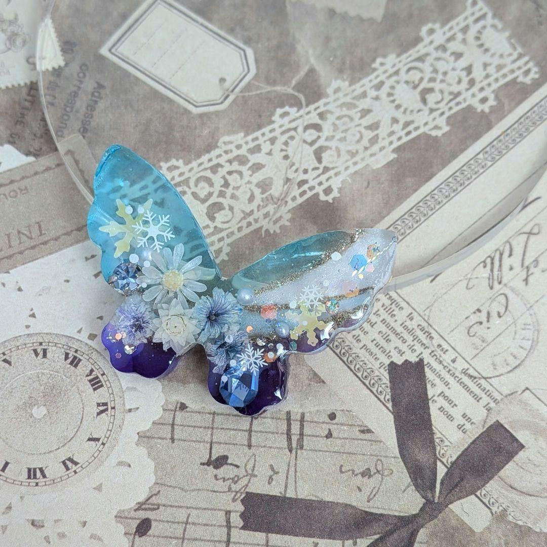 ＃325 ステンドグラス✴ちょうちょ✴雪の結晶✴レジンヘアゴムキーホルダー