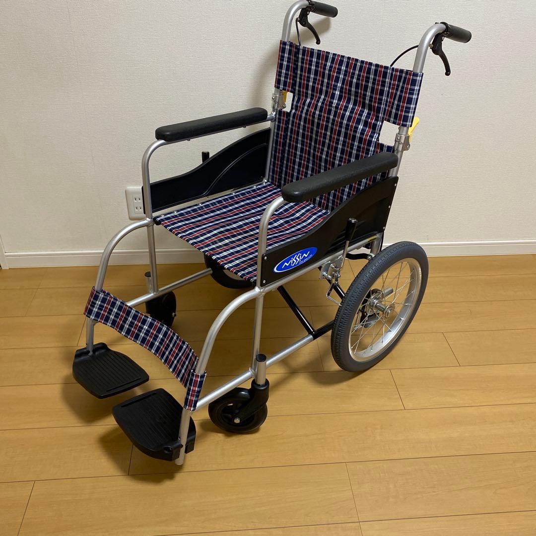 日進医療器 アルミ製 介助用車いす 背折れ式 介助ブレーキ付き NEO-2