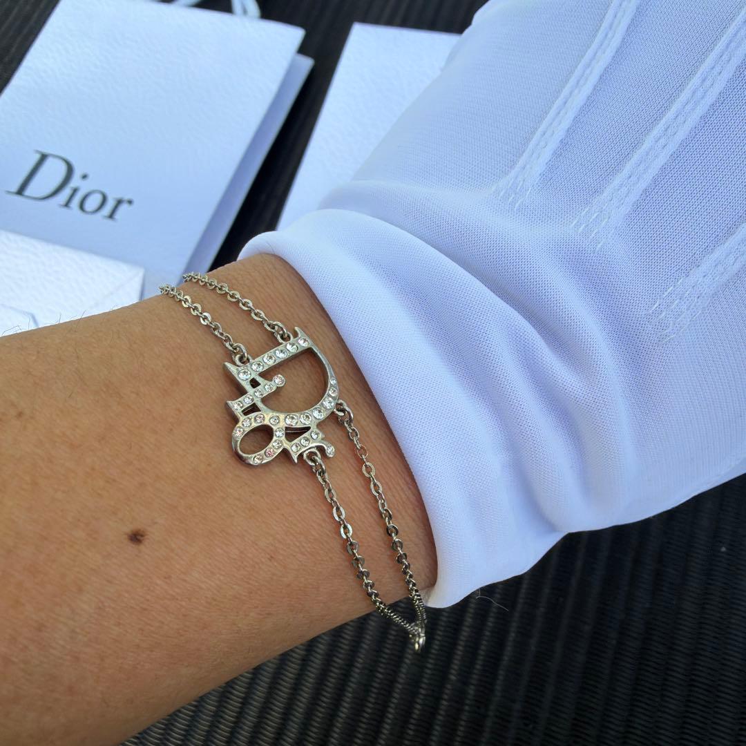 Dior ロゴ付きブレスレット ギフトバッグ付き
