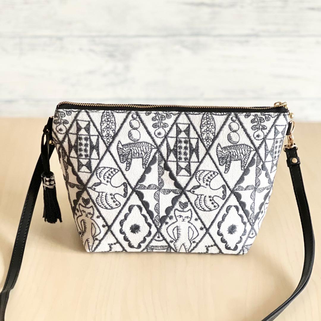 ミナペルホネン symphonyショルダーバッグMB510-041