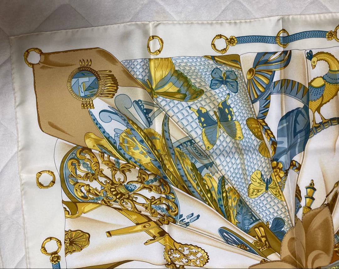 【新品/未使用】エルメス　HERMES /最高級品/ 総柄シルクスカーフ