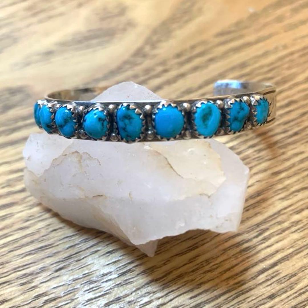 ナバホ族　ターコイズ シルバーバングル