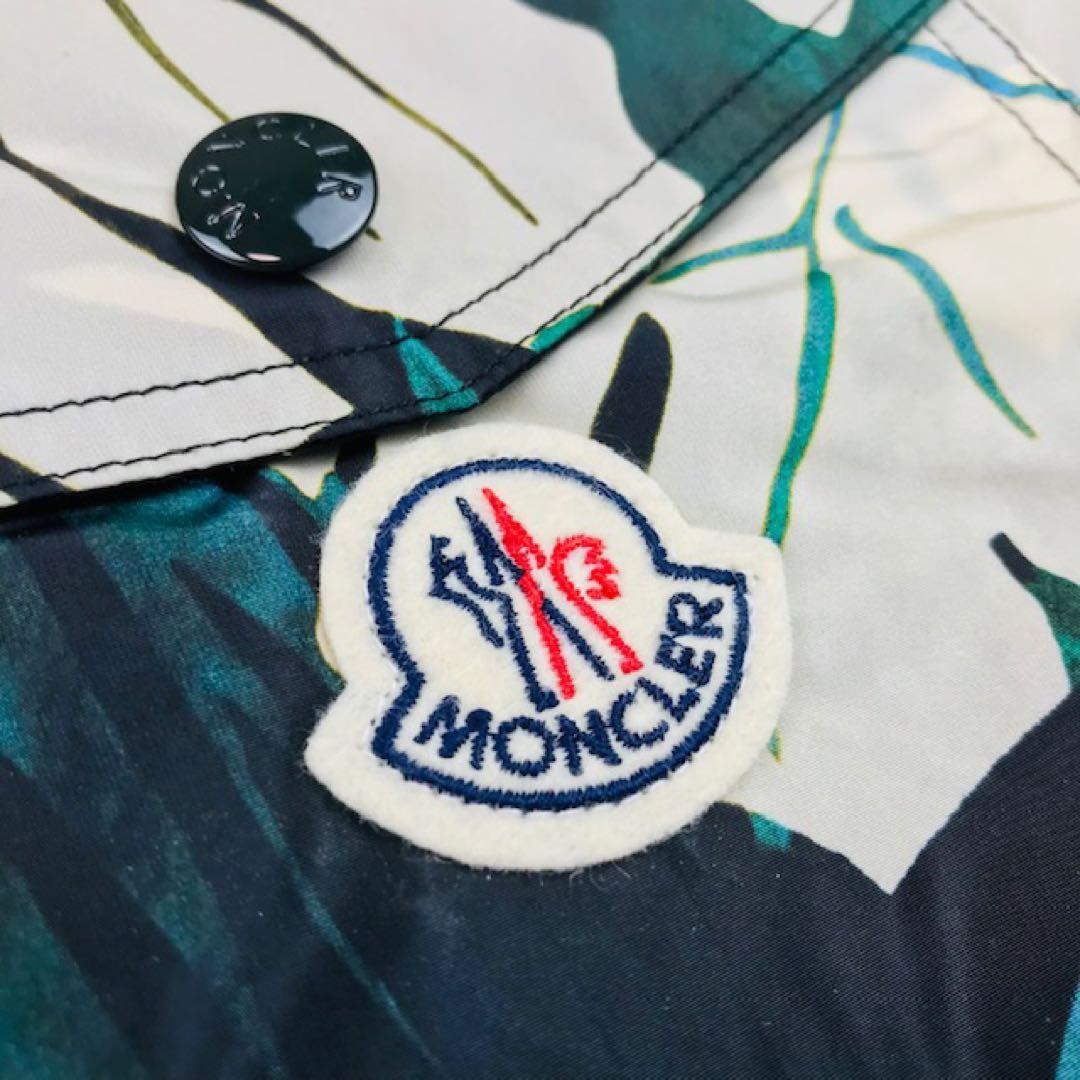 美品★モンクレール・ワッペン付 ボタニカル総柄 スイムショーツ パンツ(S)