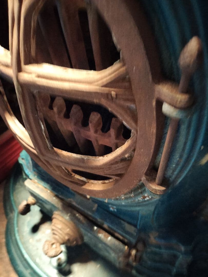 フランスアンティークストーブ　暖炉、エナメル塗装　ストーブ　アンティーク