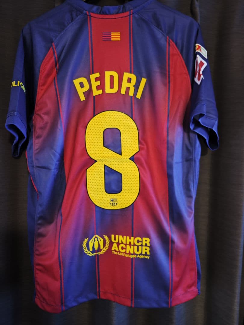 FC Barcelonaのクラシコ限定エドシーラン、ペドリ選手の8番　サイズM