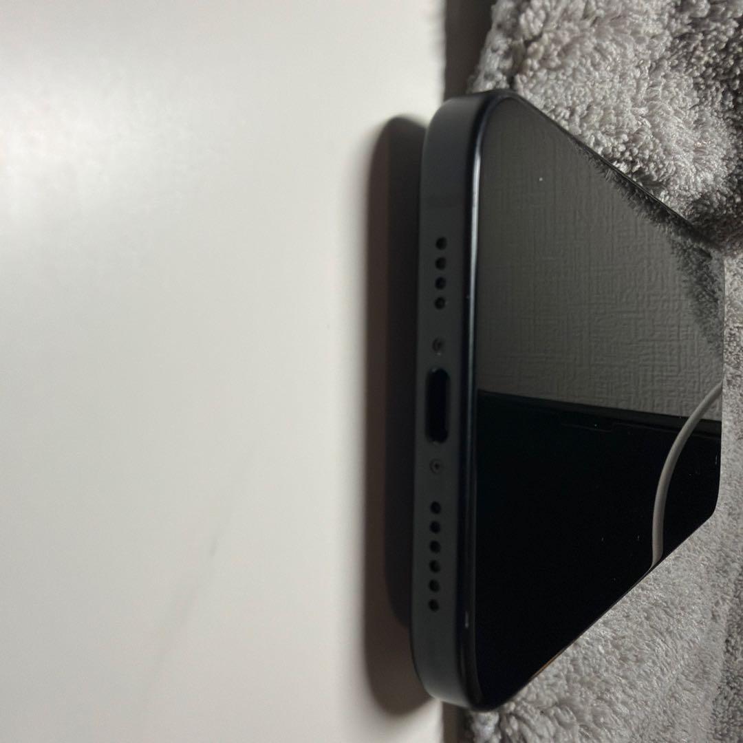 【美品】iPhone15Plus256GBブラック SIMフリー 94%