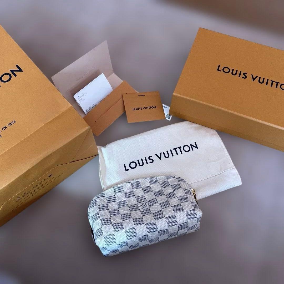 LOUIS VUITTON グレー・ホワイト ポーチ