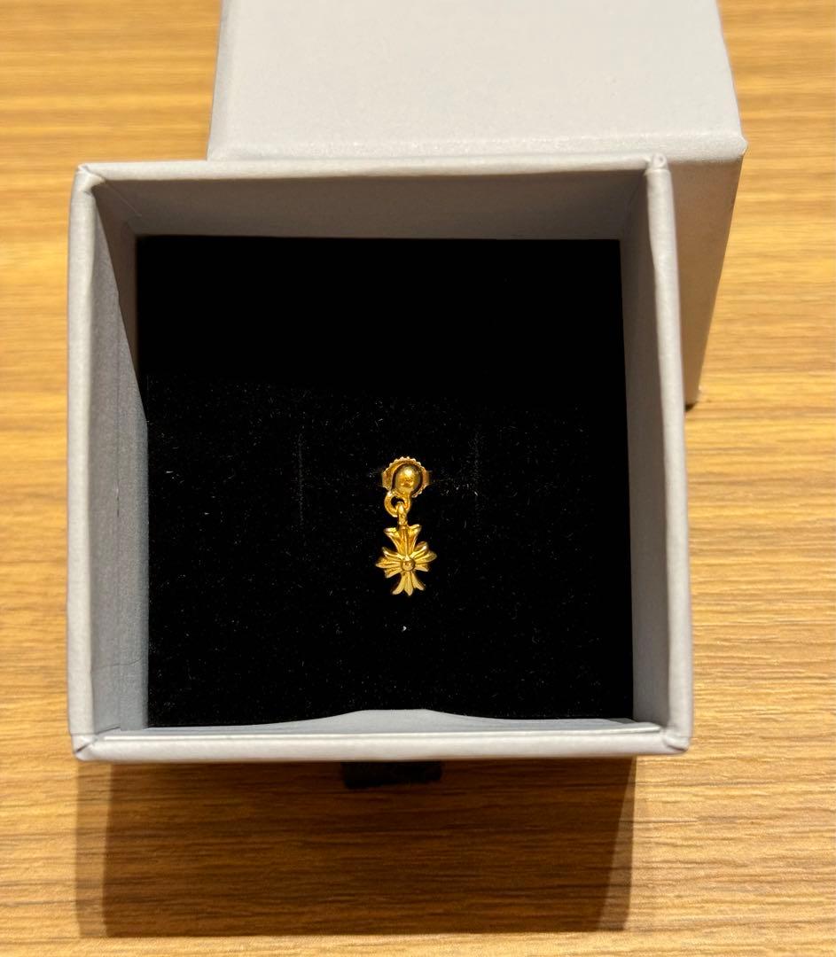 Chrome hearts tiny ピアス　ゴルド 22k