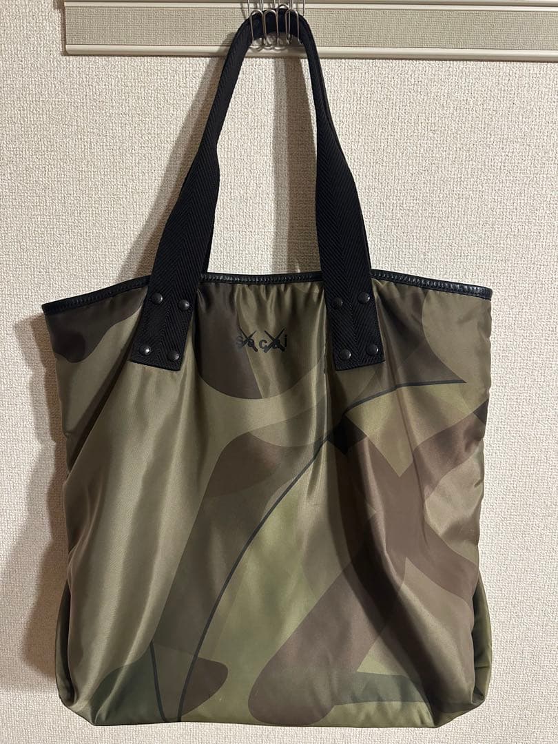 サカイ×kaws カモフラージュ トートバッグ　Tote Largeサイズ
