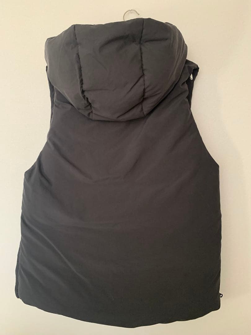 Plate HAKUU/ハクウ 別注 MID/L ダウンベスト　グレー