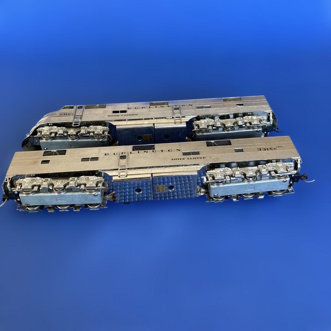 鉄道模型 ディーゼル機関車　HO 2両セット