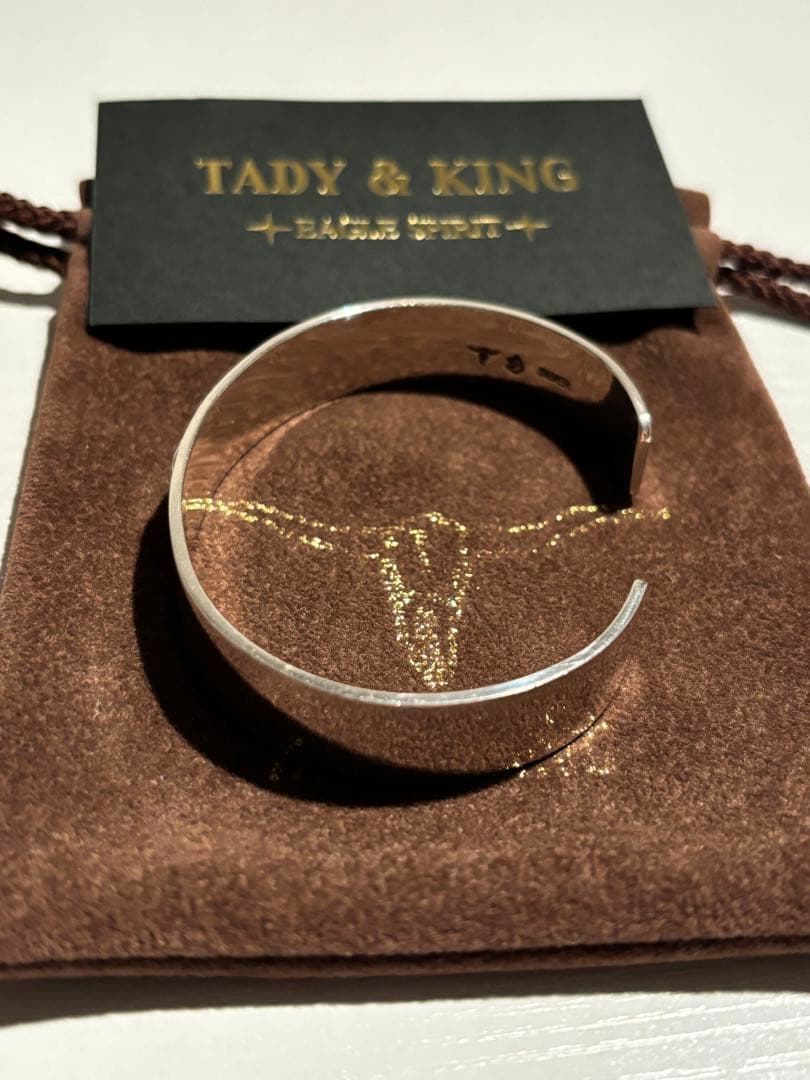 【M】tady&king 平打ちバングルロングホーン