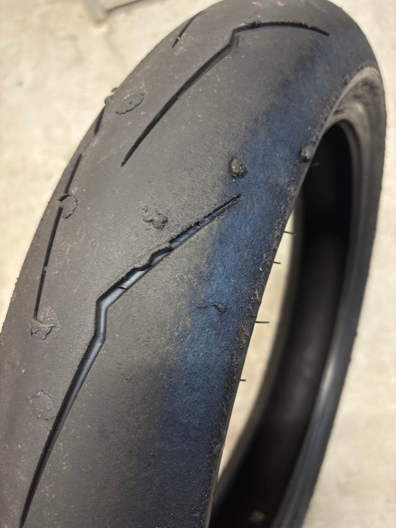 ピレリ スーパーコルサV3 120/70ZR17 160/60ZR17 前後