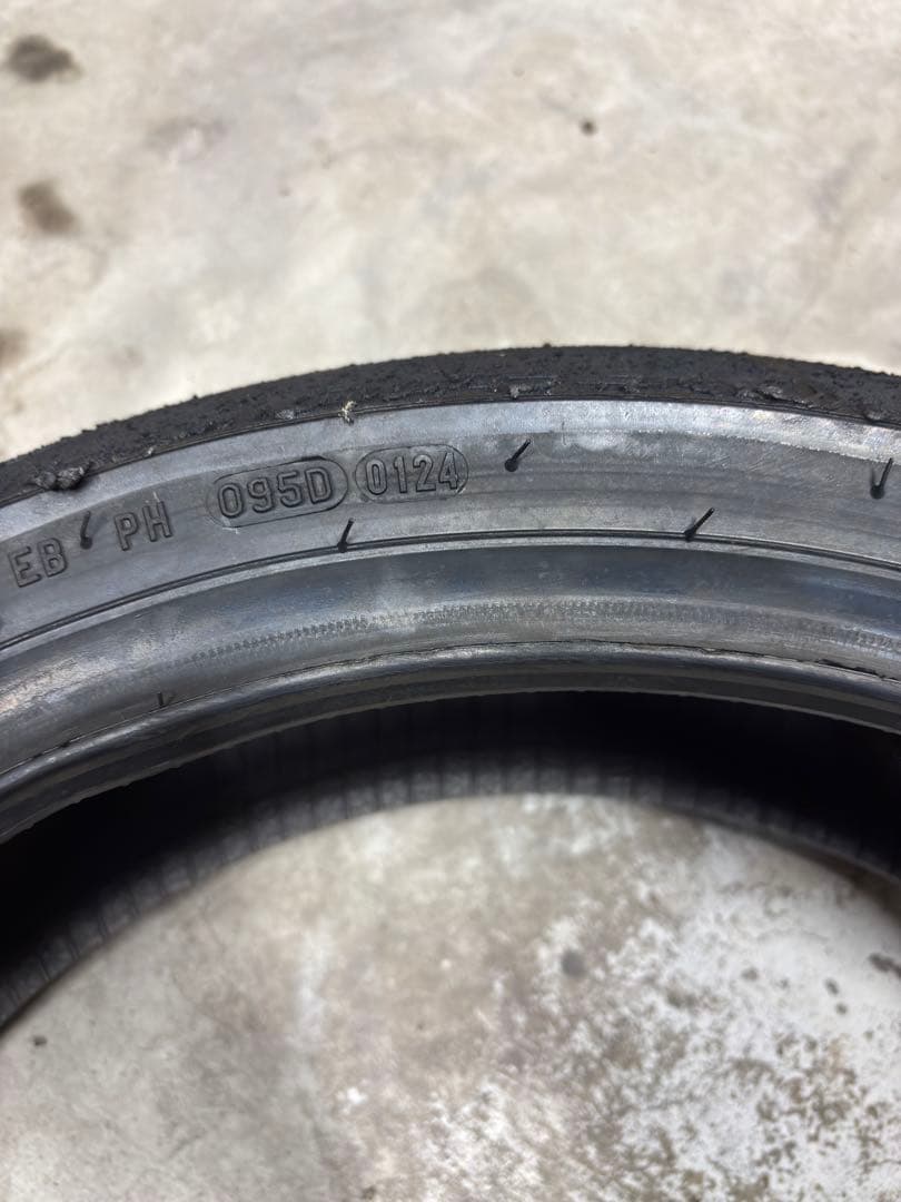 ピレリ スーパーコルサV3 120/70ZR17 160/60ZR17 前後