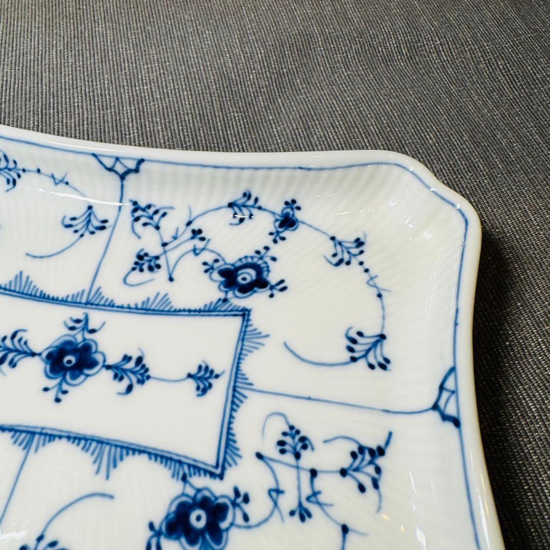 ロイヤルコペンハーゲン ブルーフルーテッド プレイン 変形スクエアプレート長皿