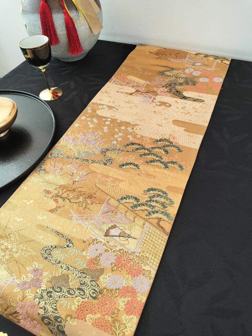 A846★逸品‼️豪華刺繍‼️正絹テーブルランナー2m10cm