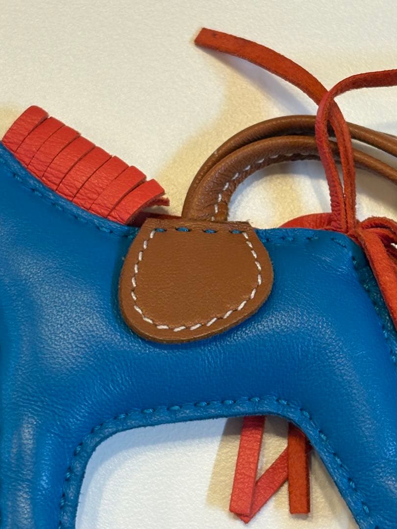 美品エルメスロデオPM バッグチャームアニョーミロ ブルーザンジバル