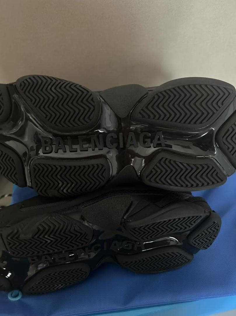 未使用 BALENCIAGA×adidasスニーカートリプルS 36