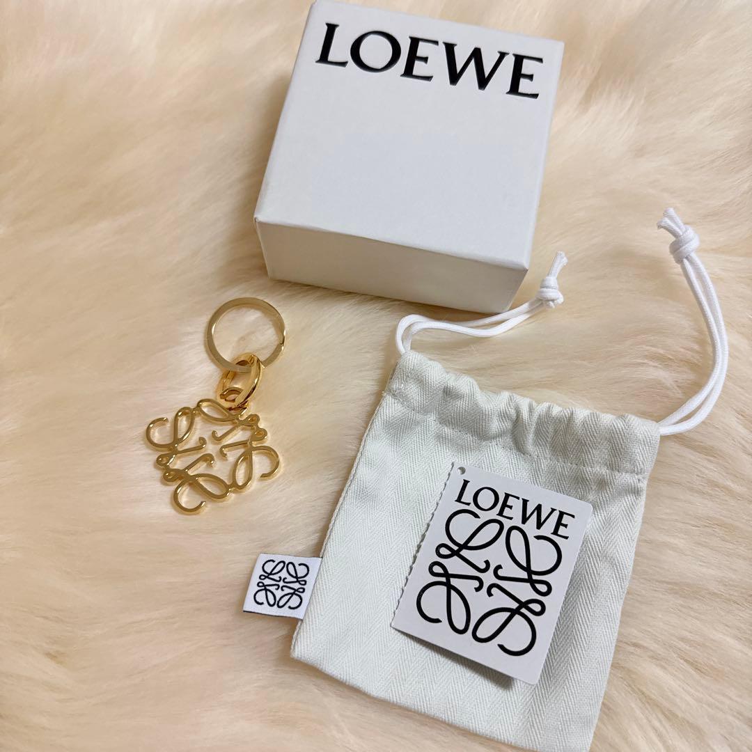 【新品未使用】LOEWE アナグラムキーホルダー　定価41800