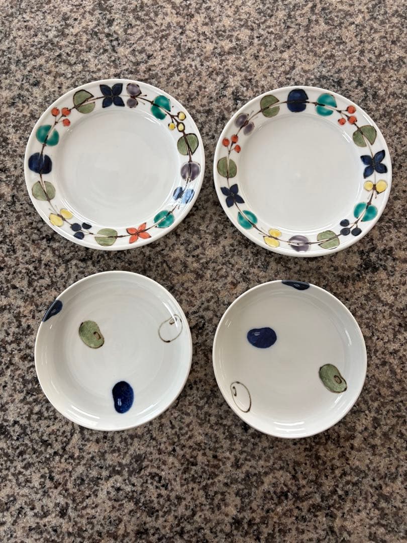 徳永遊心さん　九谷青窯　色絵繋ぎ2枚　そら豆2枚