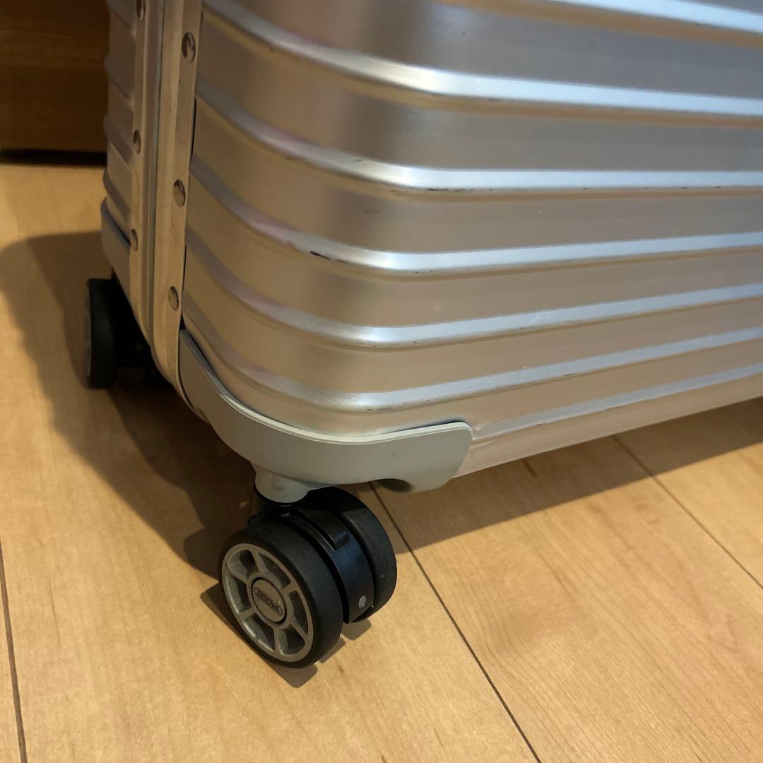 RIMOWA シルバー キャリーケース リモワ トパーズ 26リットル