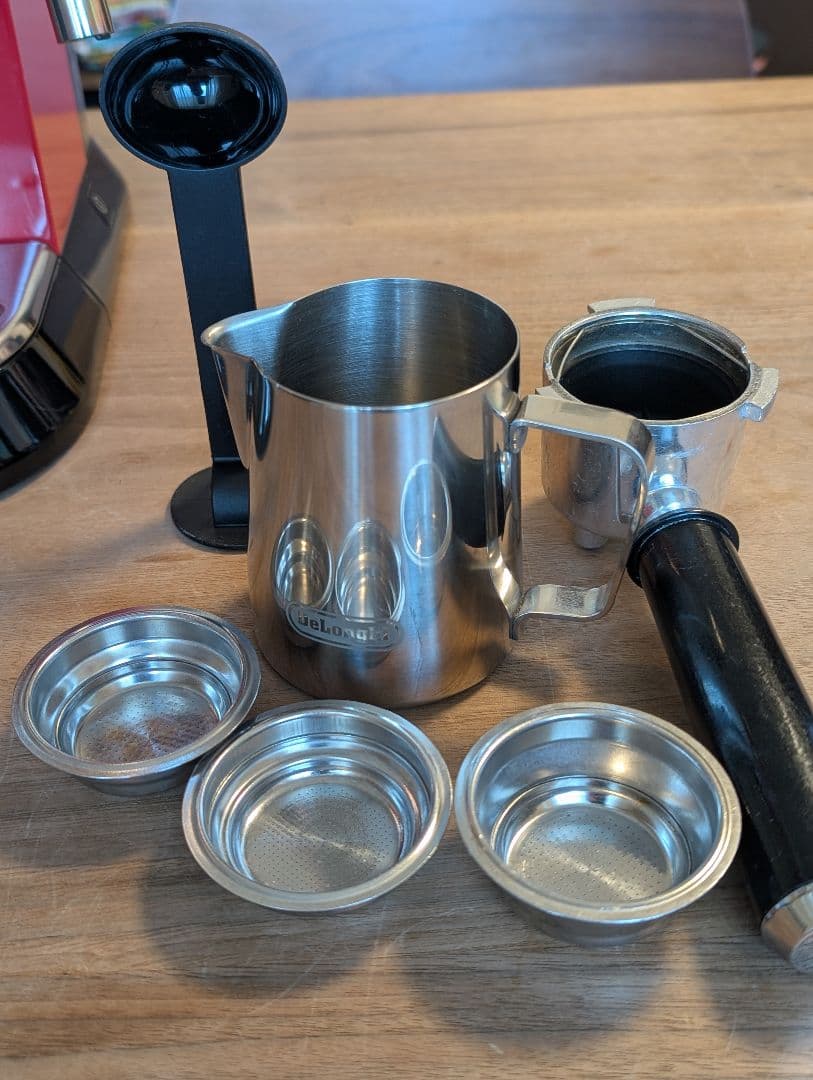 DeLonghi 赤 エスプレッソカプチーノメーカー