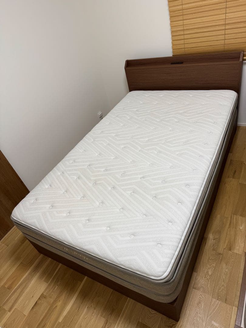 kaz61様★直接引き取り専用★ニトリ セミダブルマットレス