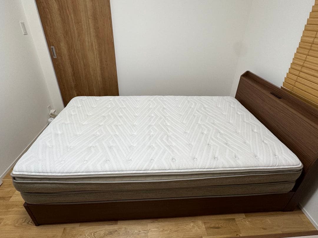 kaz61様★直接引き取り専用★ニトリ セミダブルマットレス