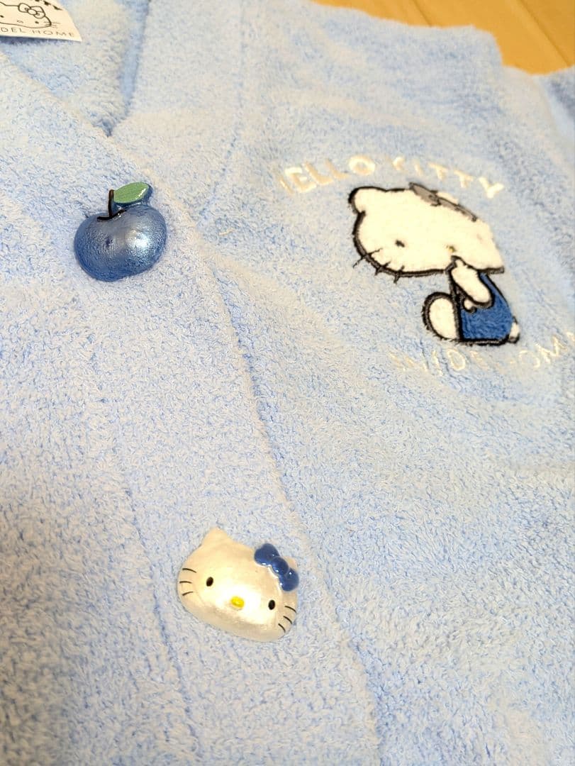 完売商品　ハローキティ　スナイデルホーム　カーディガン　サックス　水色　紙袋付