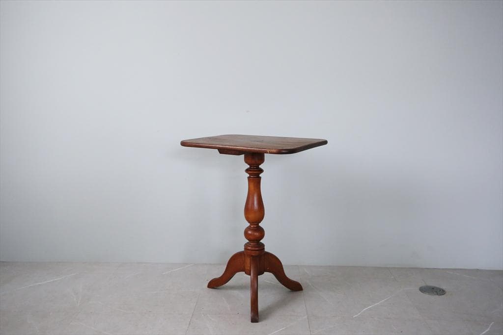 英国アンティーク木製サイドテーブルj/オケージョナル/作業机/飾り棚(87-52