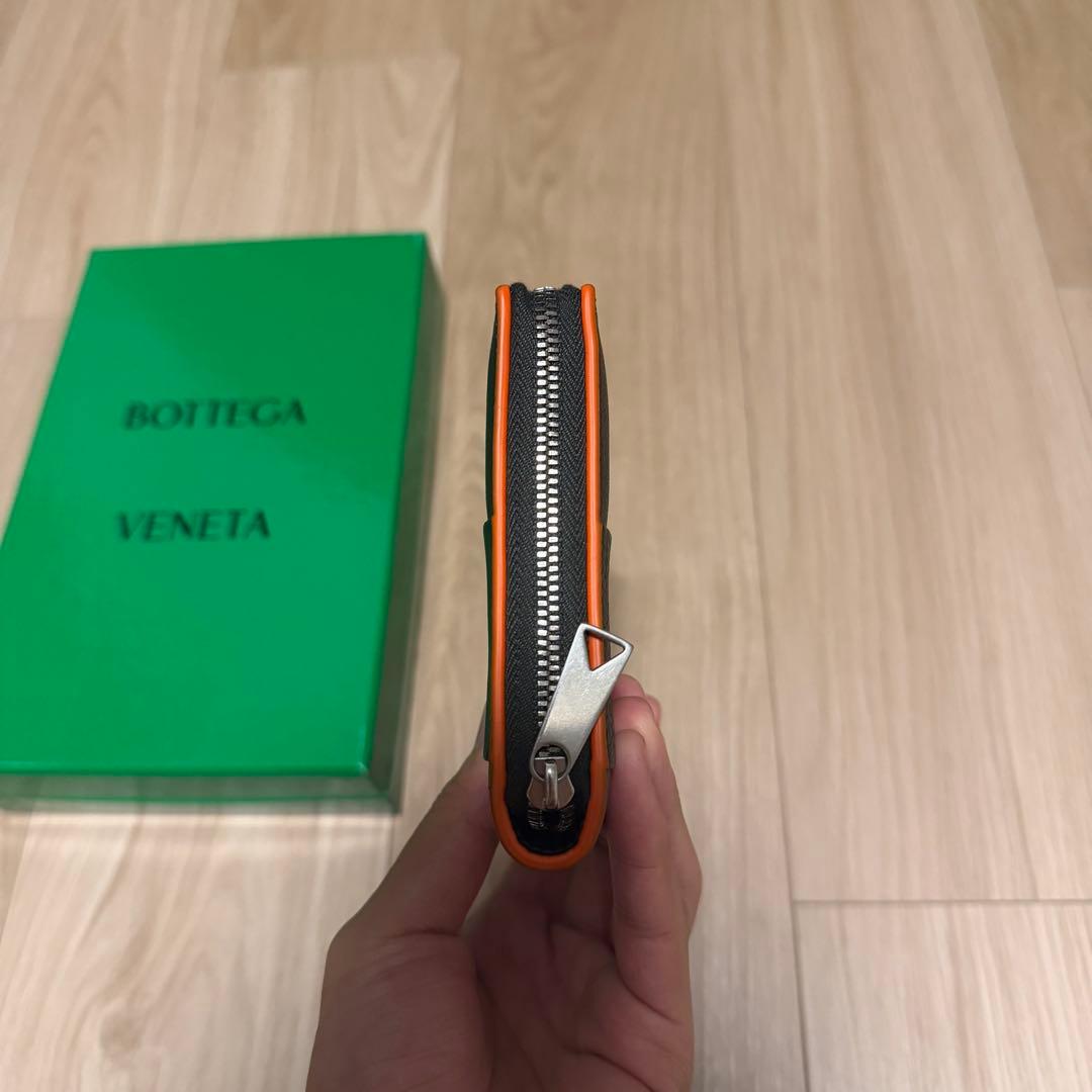 BOTTEGA VENETA カセット　ジップアラウンドロングウォレット